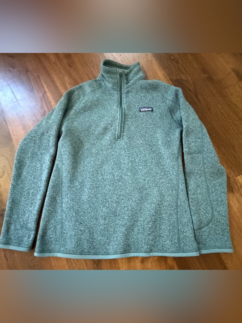 Women’s medium Patagonia quarter zip